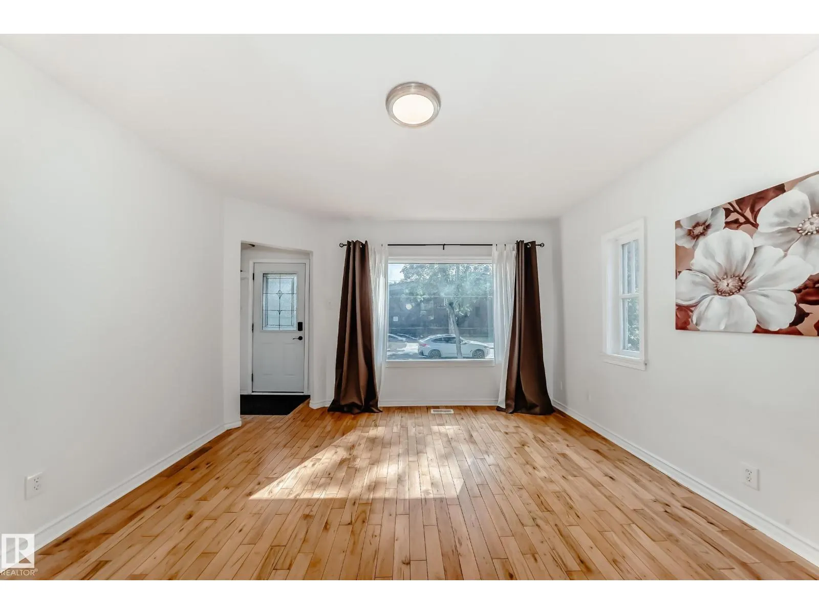 10510 79 AV NW