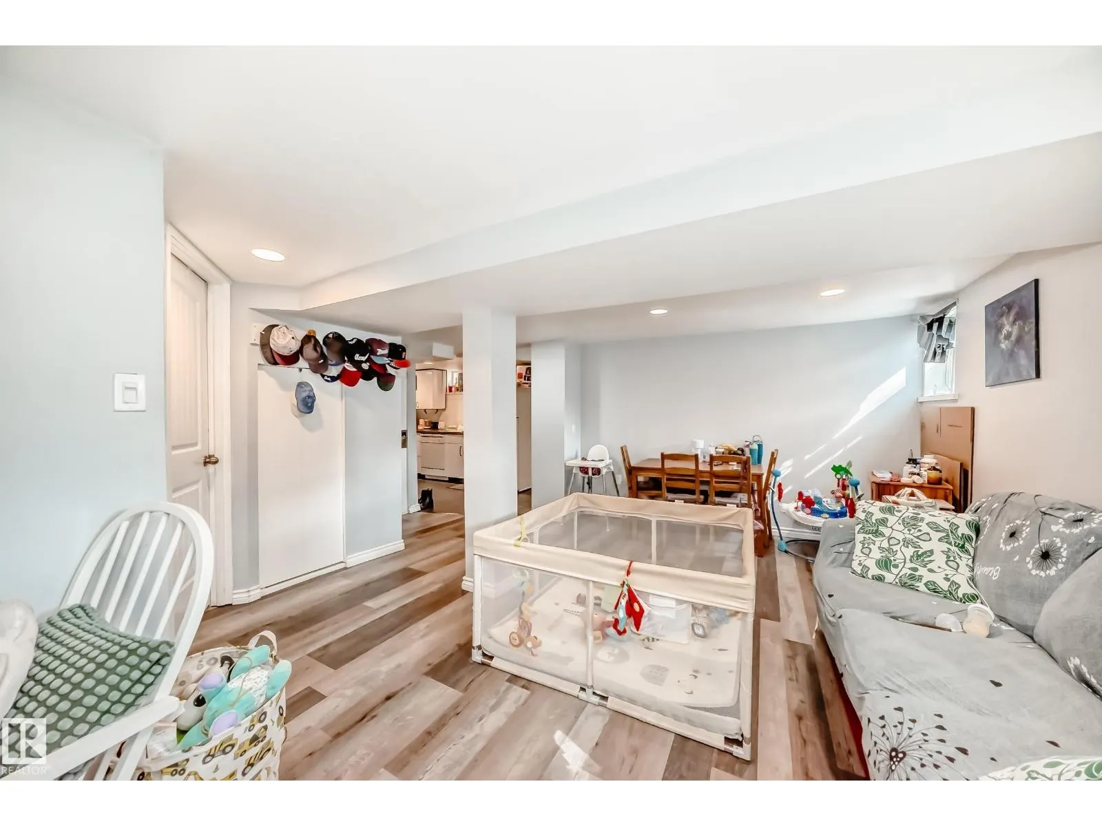 10510 79 AV NW