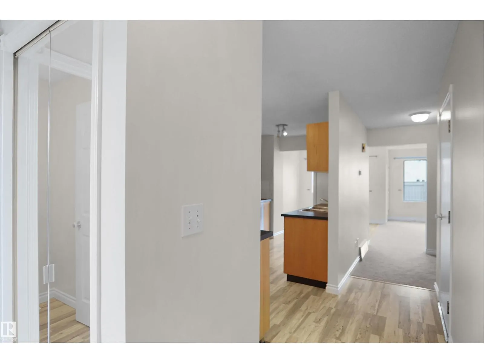 #17 14717 34 ST NW