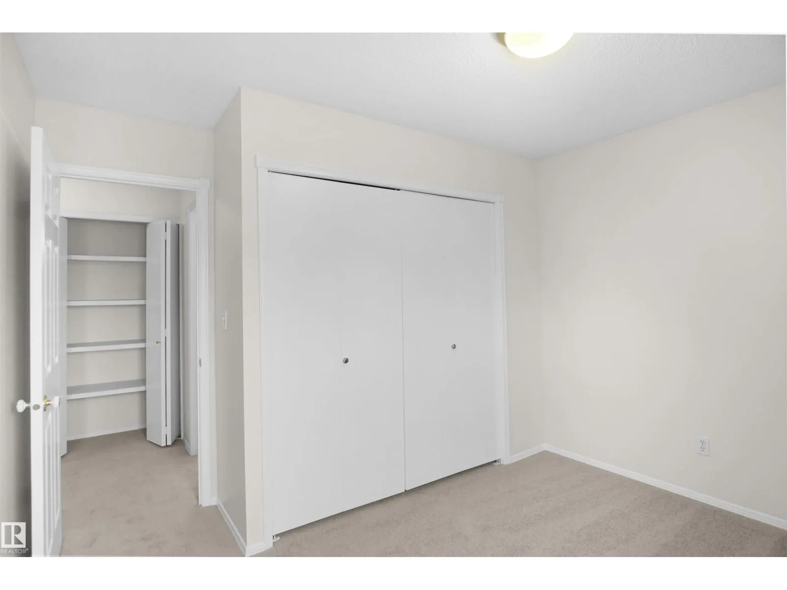 #17 14717 34 ST NW