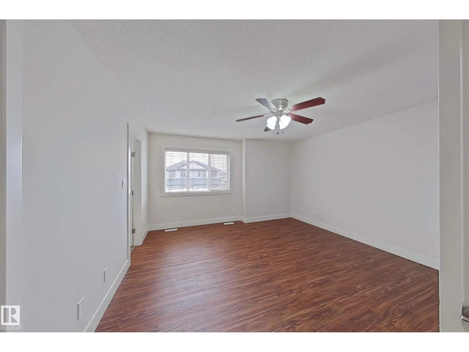 15135 31 ST NW