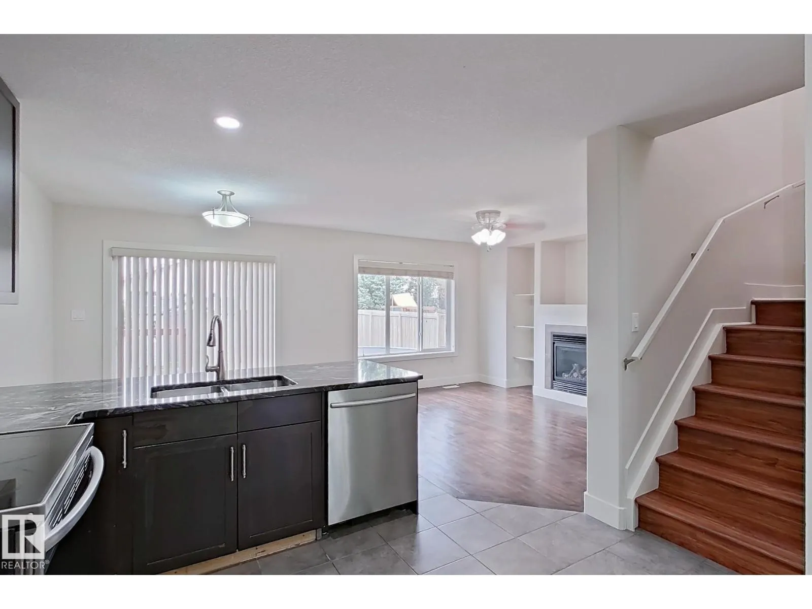15135 31 ST NW