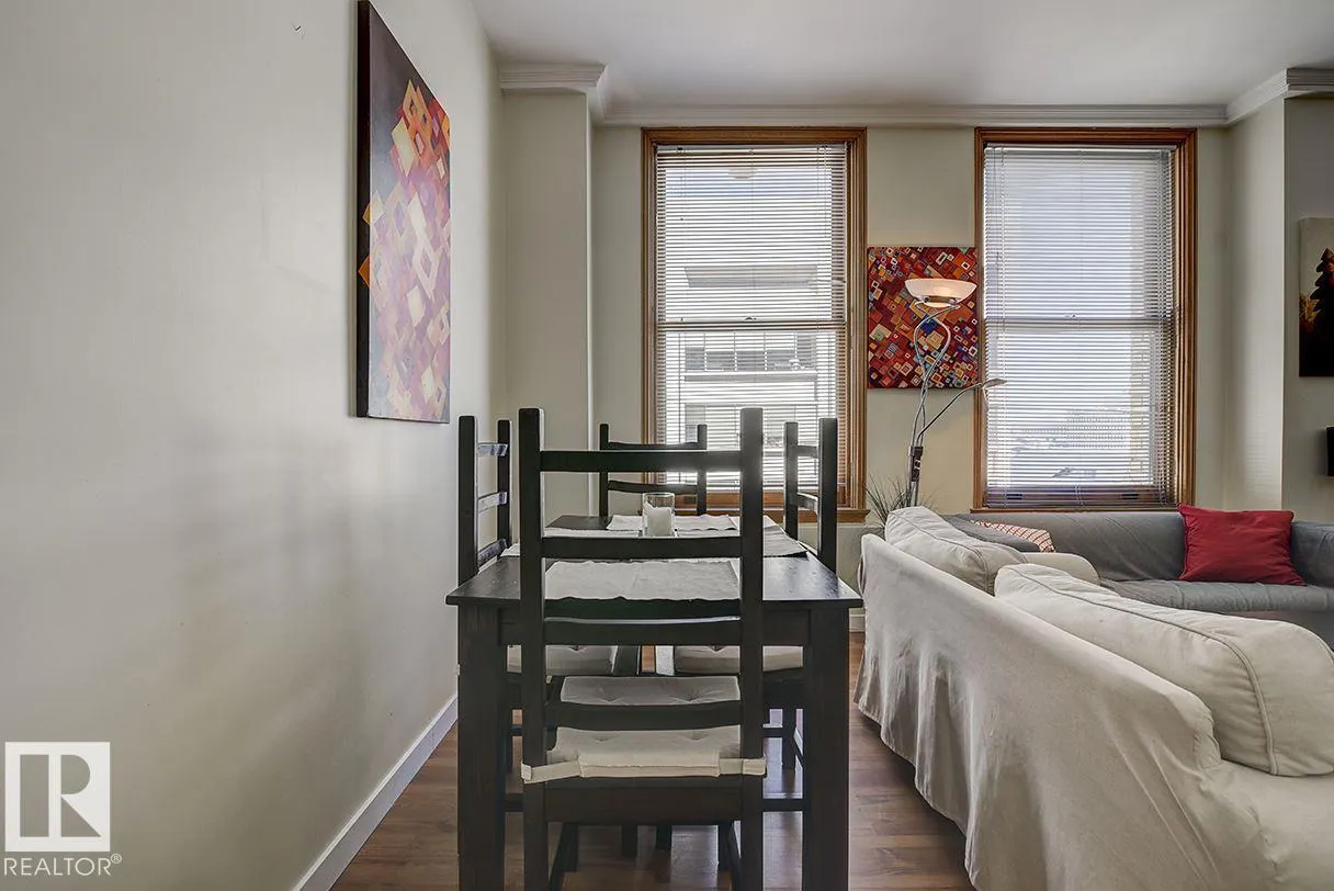 #808 10134 100 ST NW