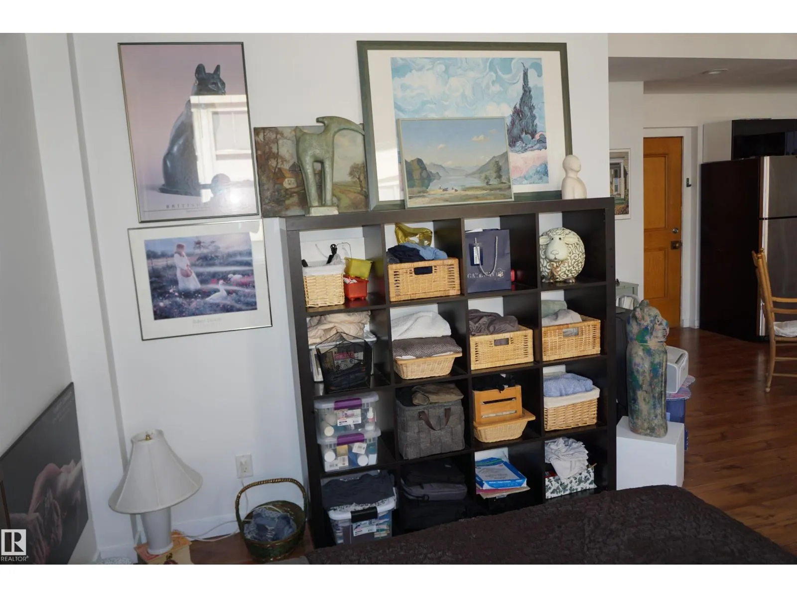 #808 10134 100 ST NW