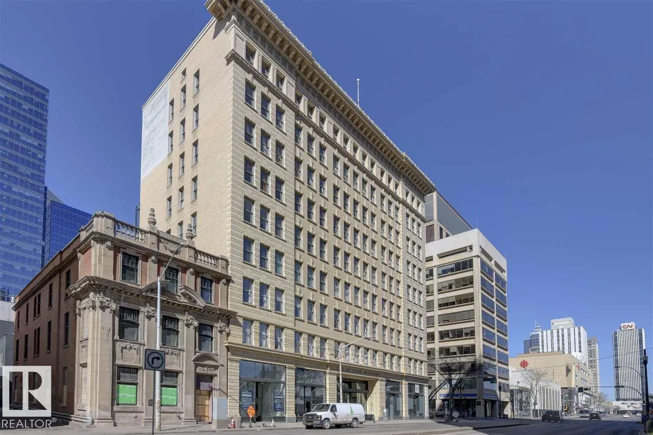 #808 10134 100 ST NW