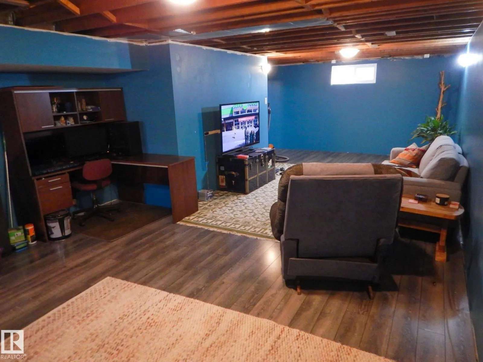 9210 157 ST NW