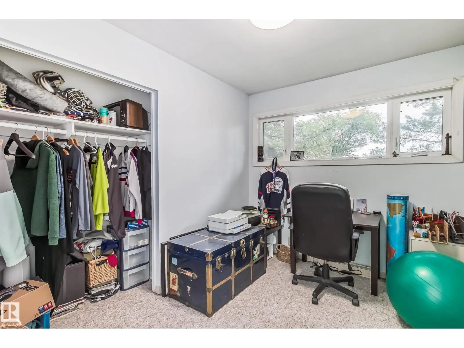 9210 157 ST NW