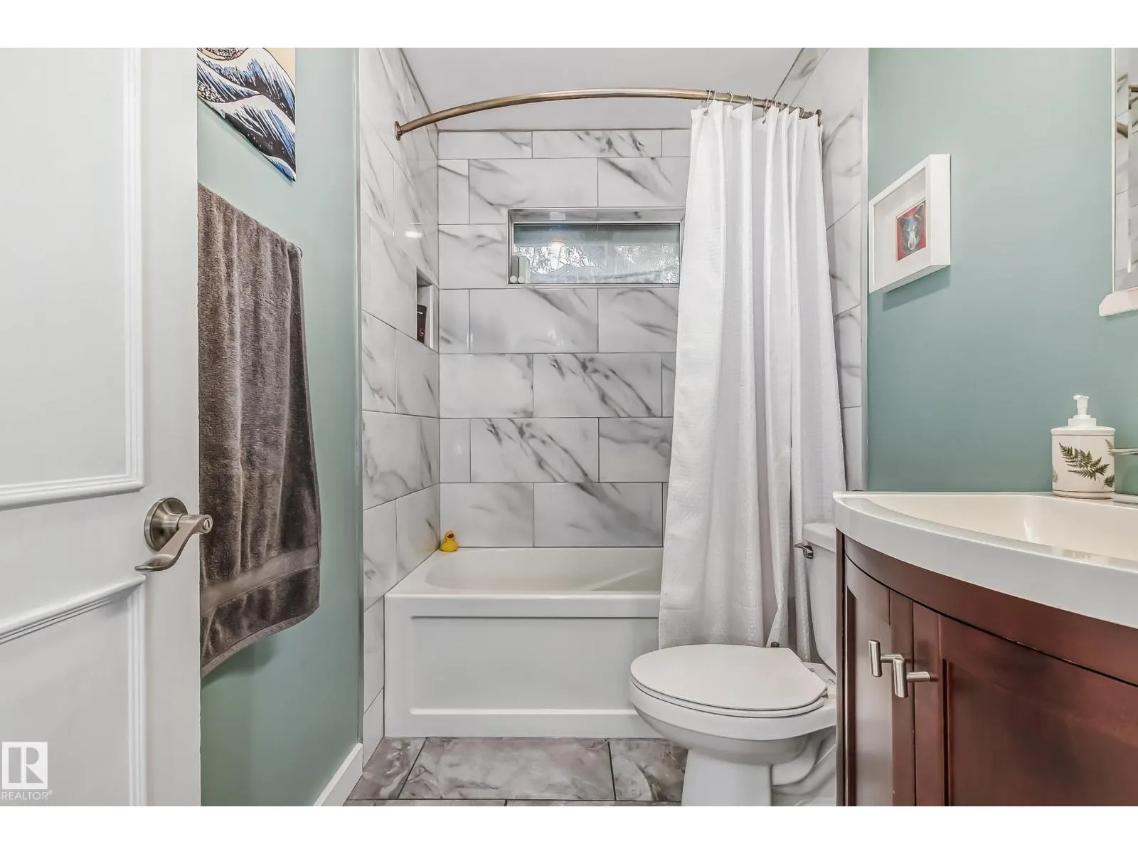 9210 157 ST NW
