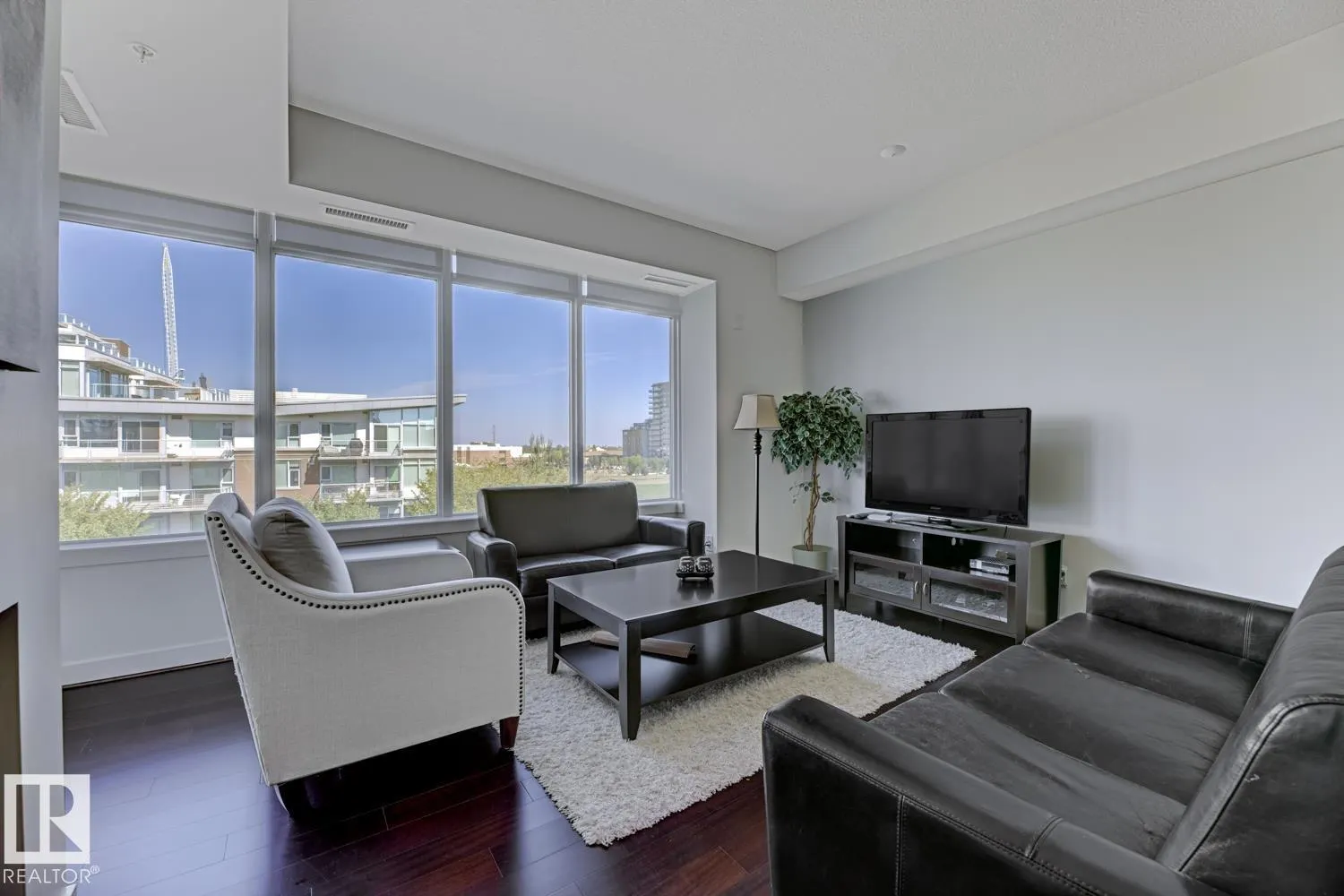 #405 2510 109 ST NW NW