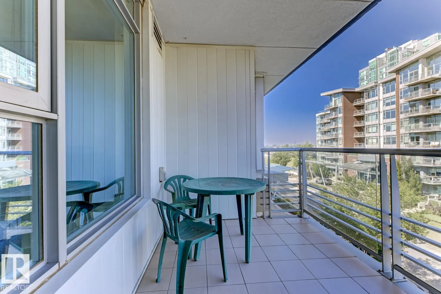 #405 2510 109 ST NW NW