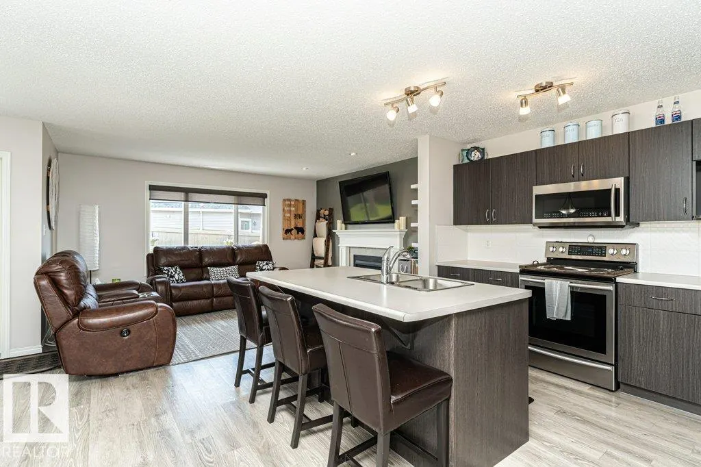 8727 Carson WY SW SW