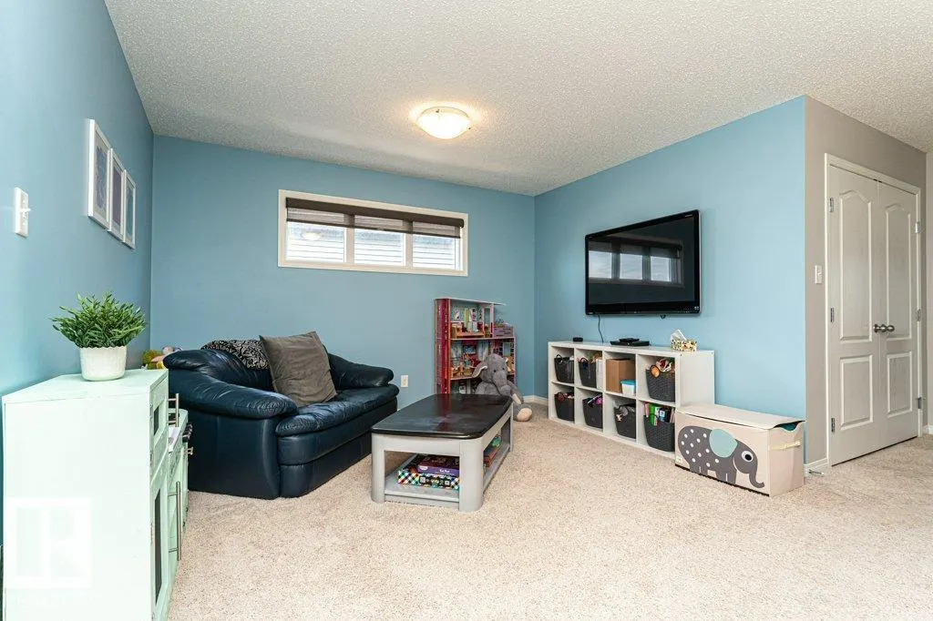 8727 Carson WY SW SW