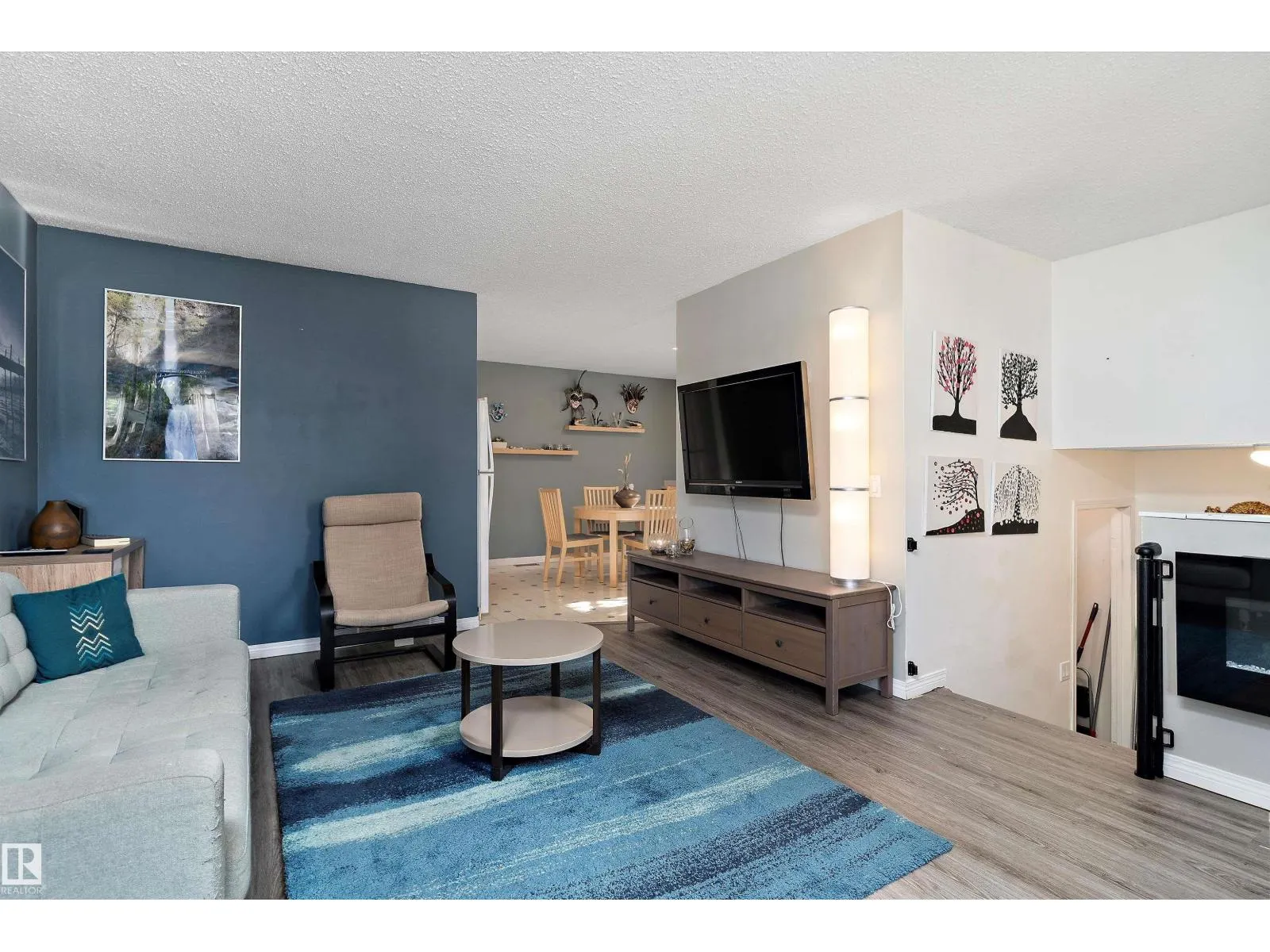 4703 36 AV NW