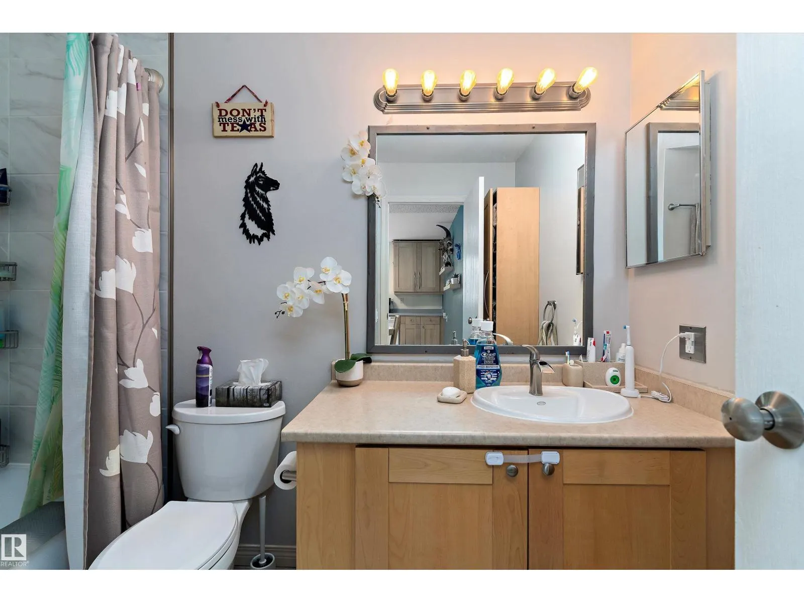 4703 36 AV NW