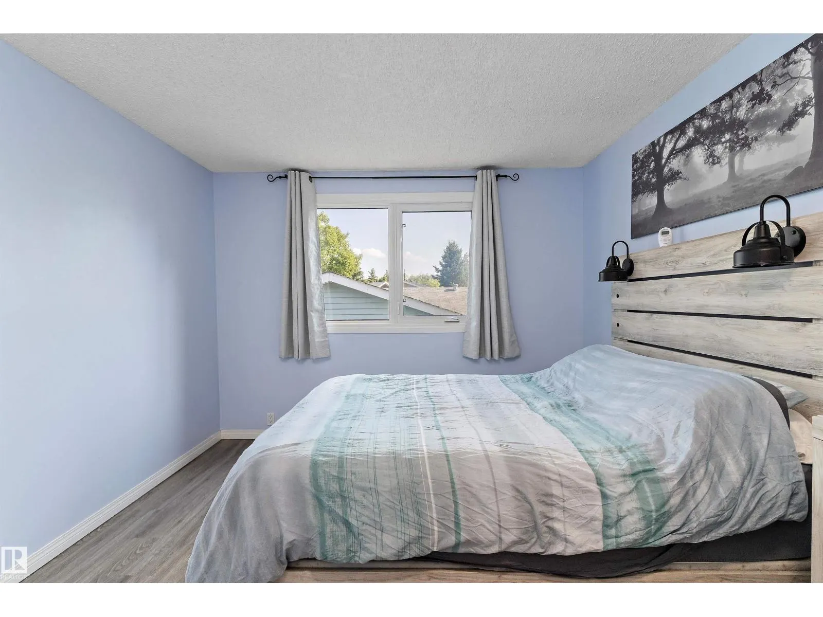 4703 36 AV NW