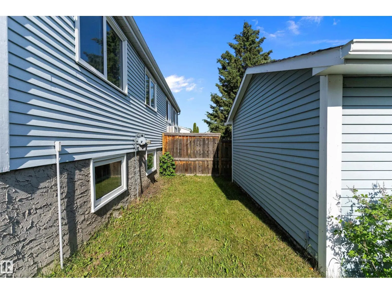 4703 36 AV NW