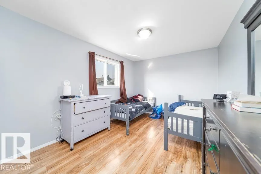 6703 165 AV NW