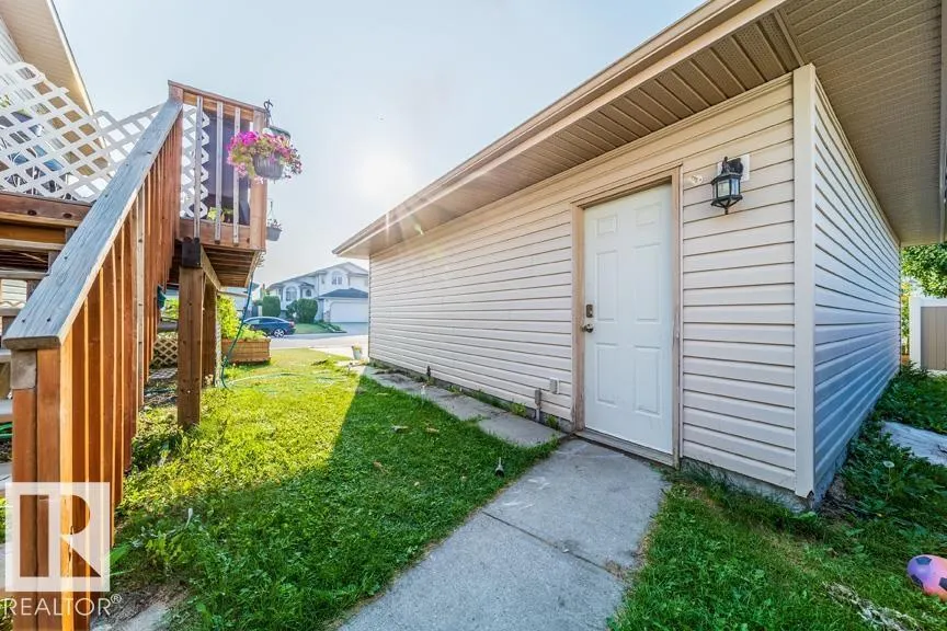 6703 165 AV NW