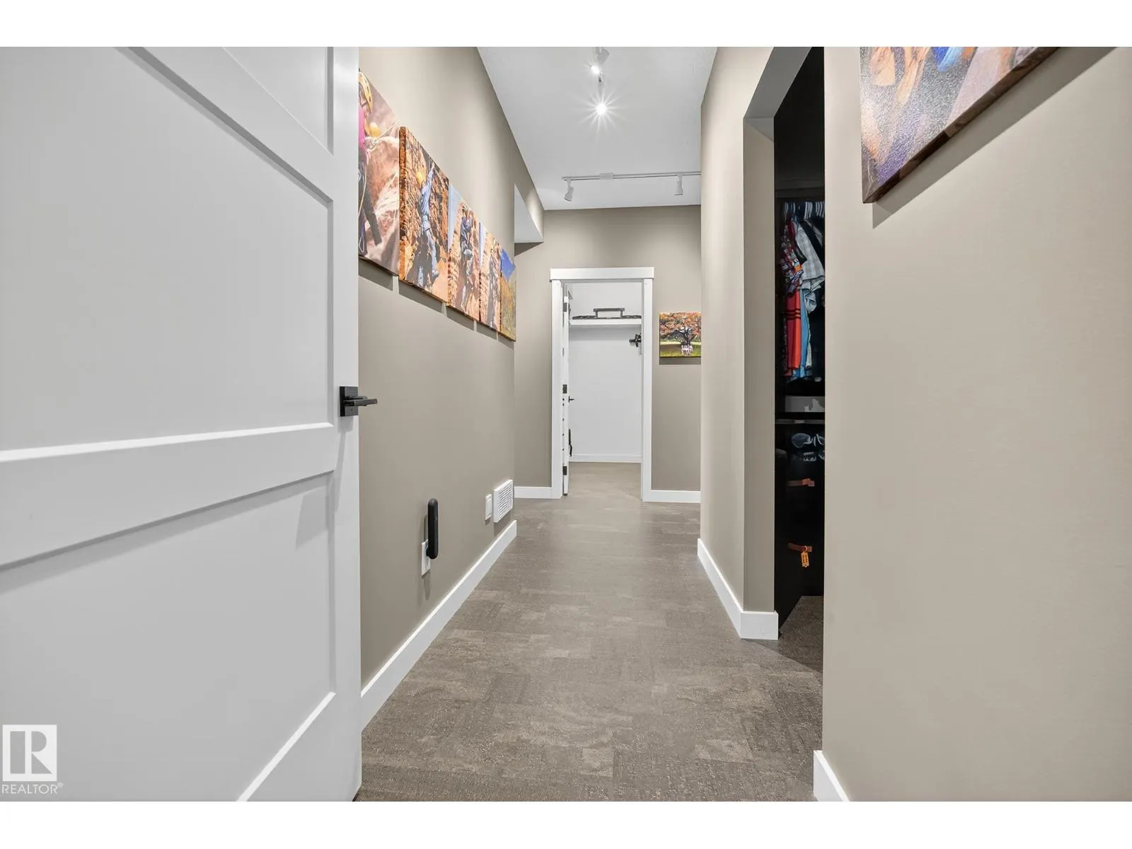5904 110 ST NW