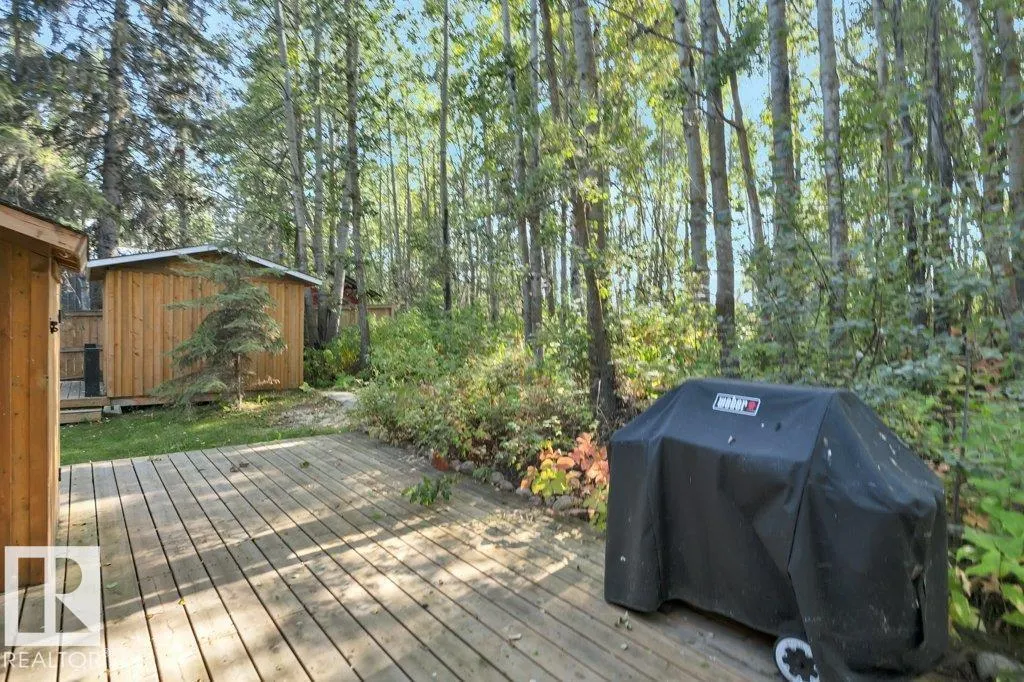 124 Lakeshore DR