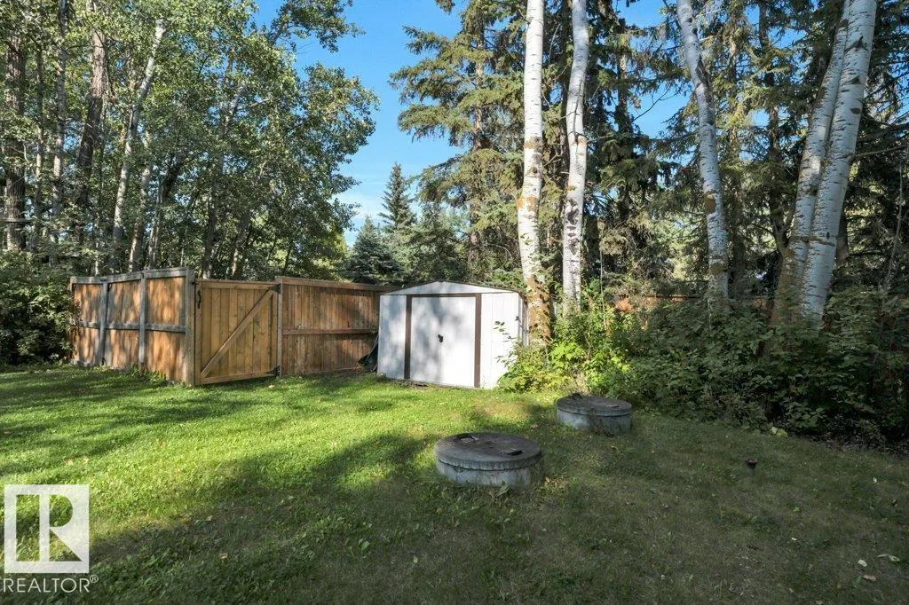 124 Lakeshore DR