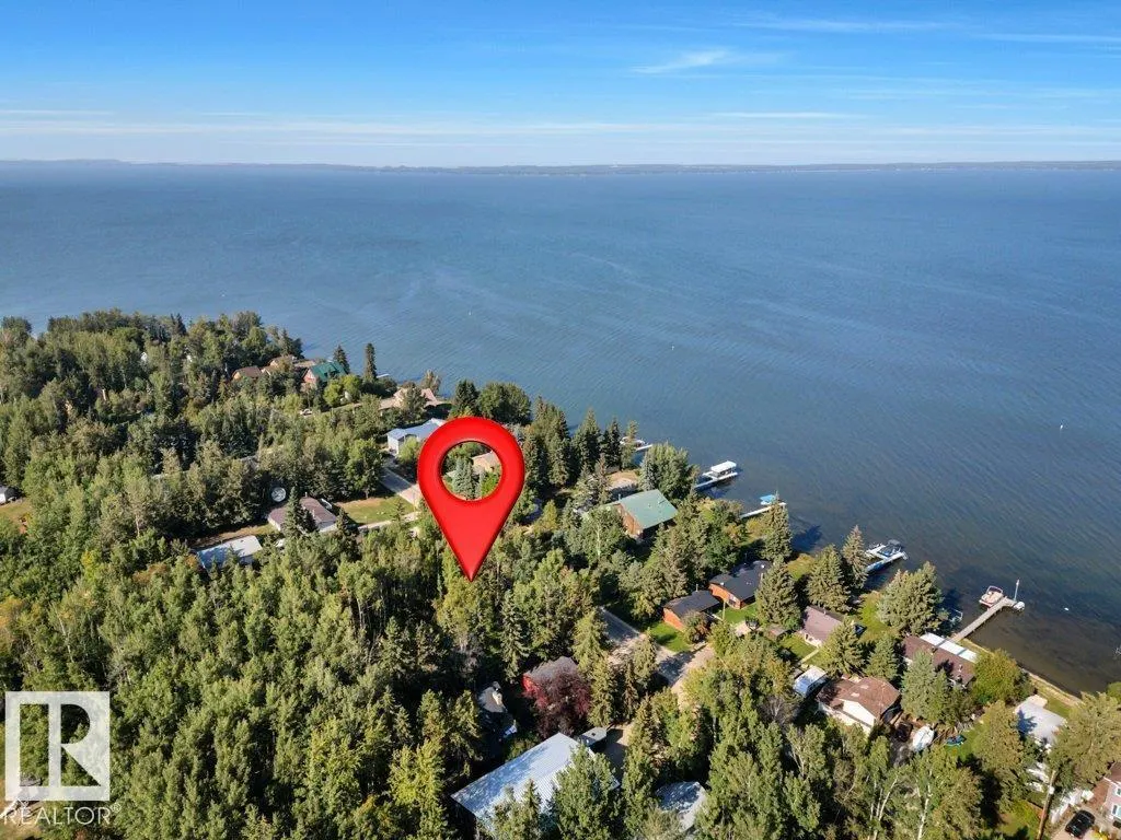 124 Lakeshore DR
