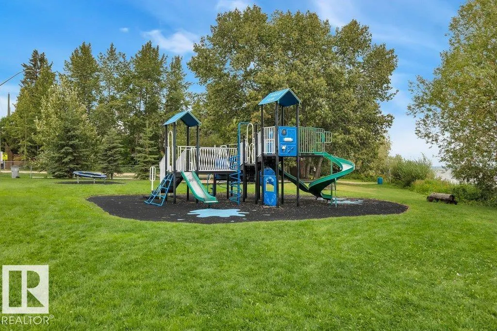 124 Lakeshore DR