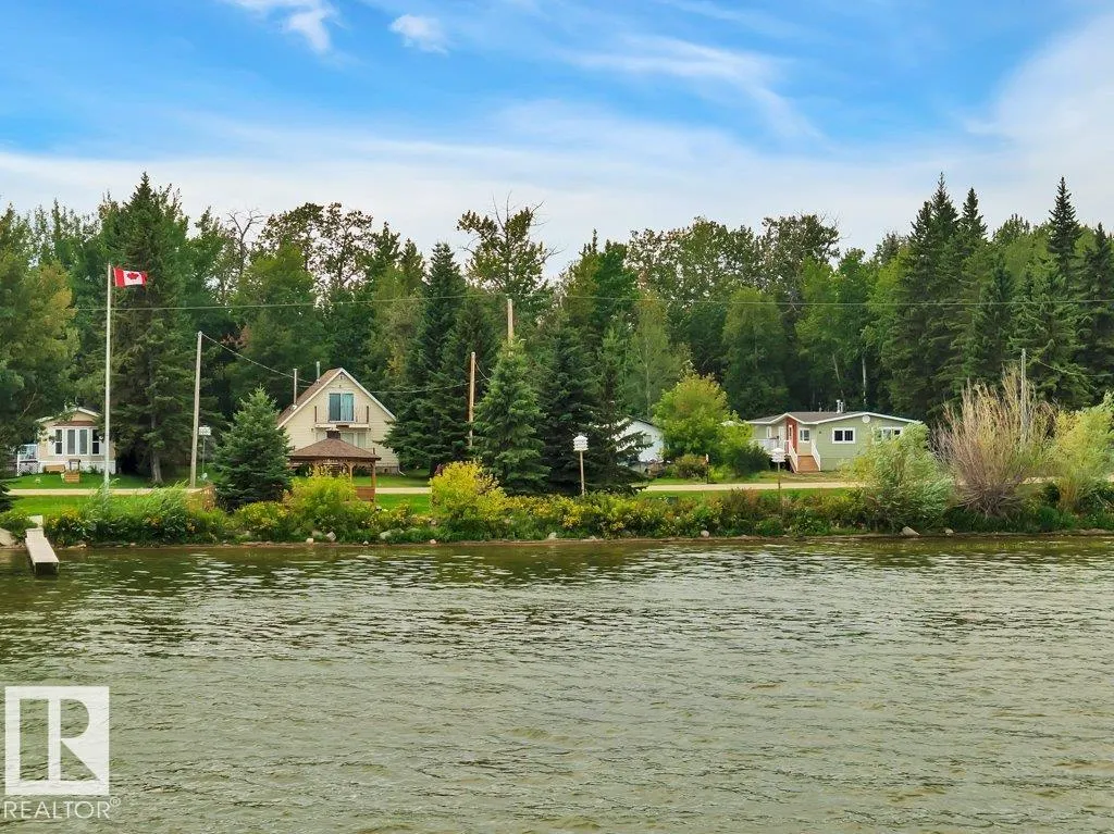 124 Lakeshore DR