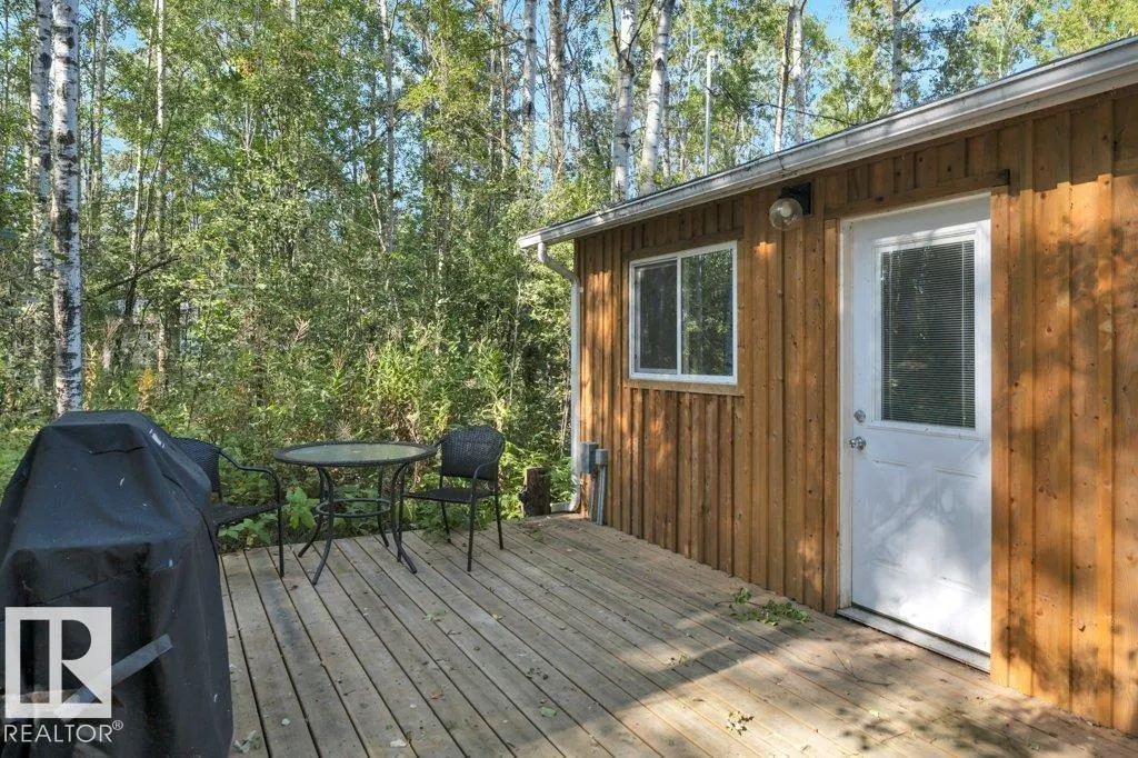 124 Lakeshore DR