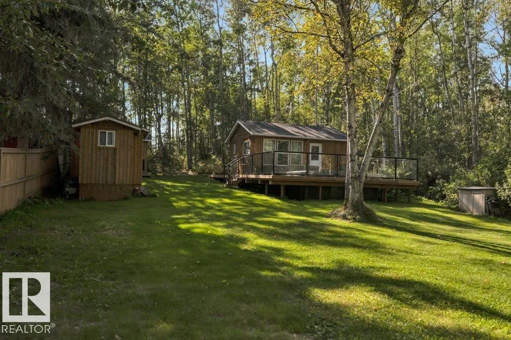 124 Lakeshore DR
