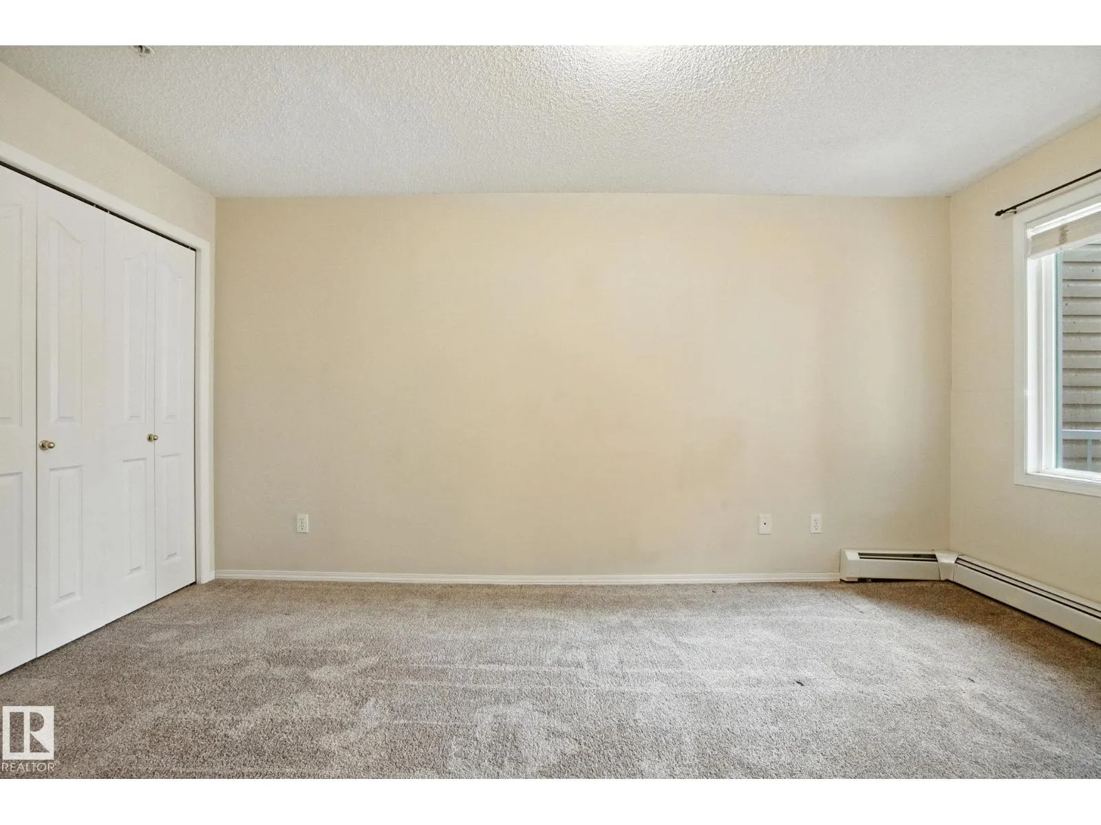 #2207 11214 80 ST NW
