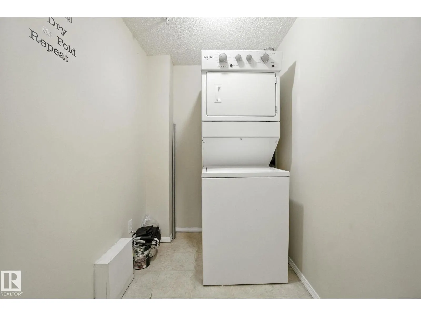 #2207 11214 80 ST NW