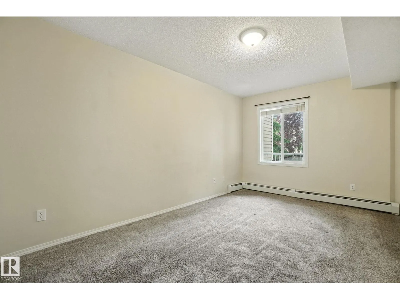 #2207 11214 80 ST NW