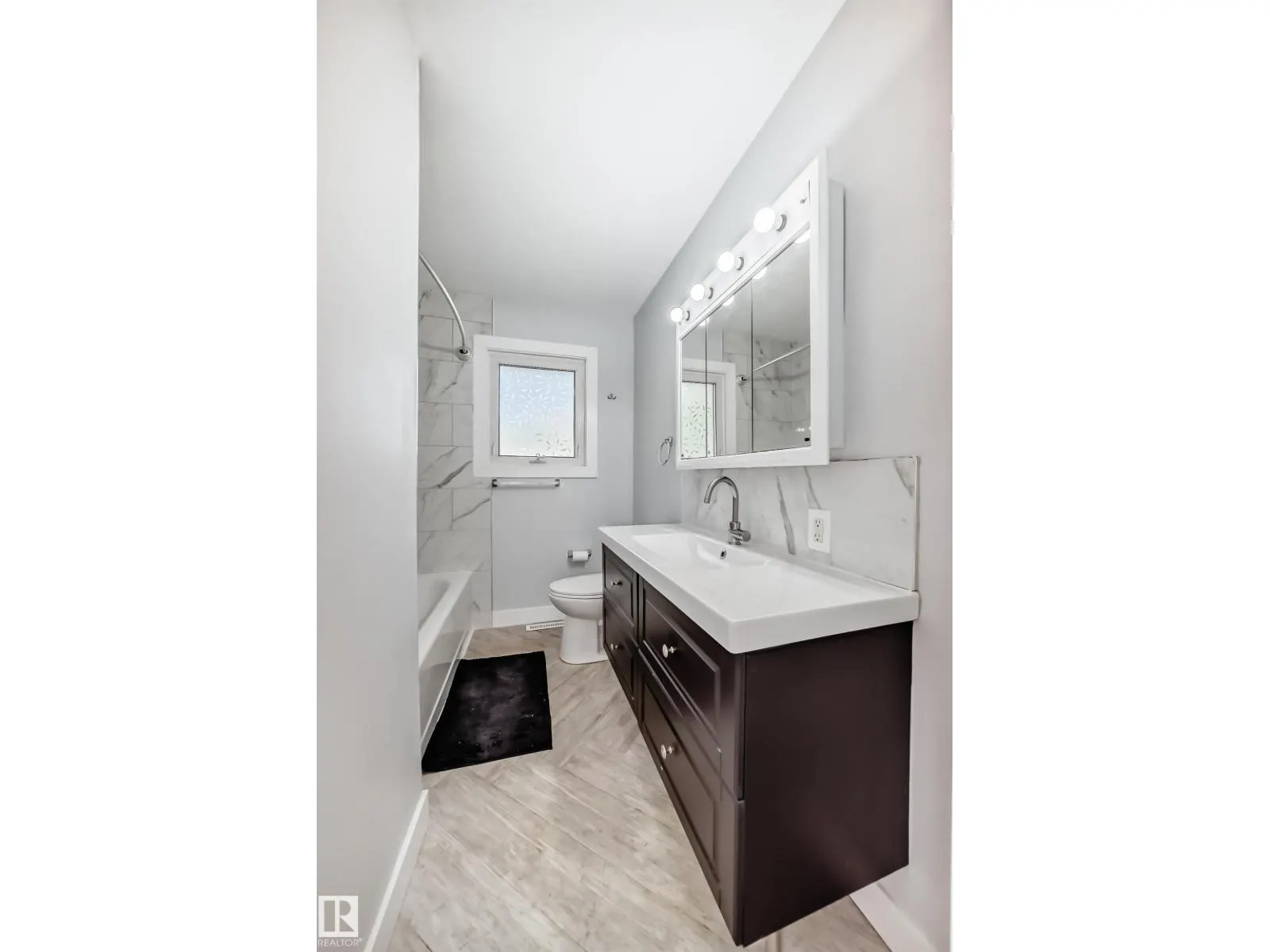 4038 113 AV NW