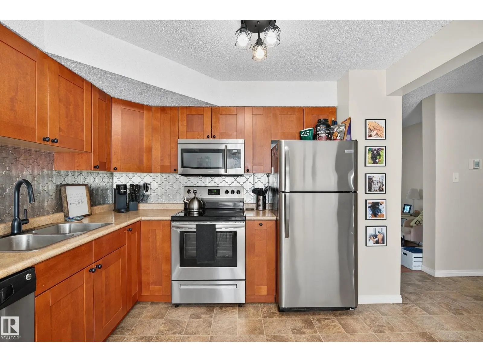 13892 24 ST NW