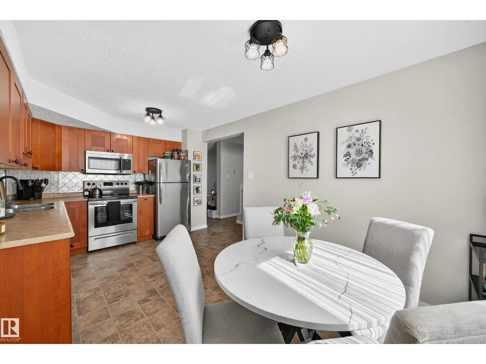 13892 24 ST NW
