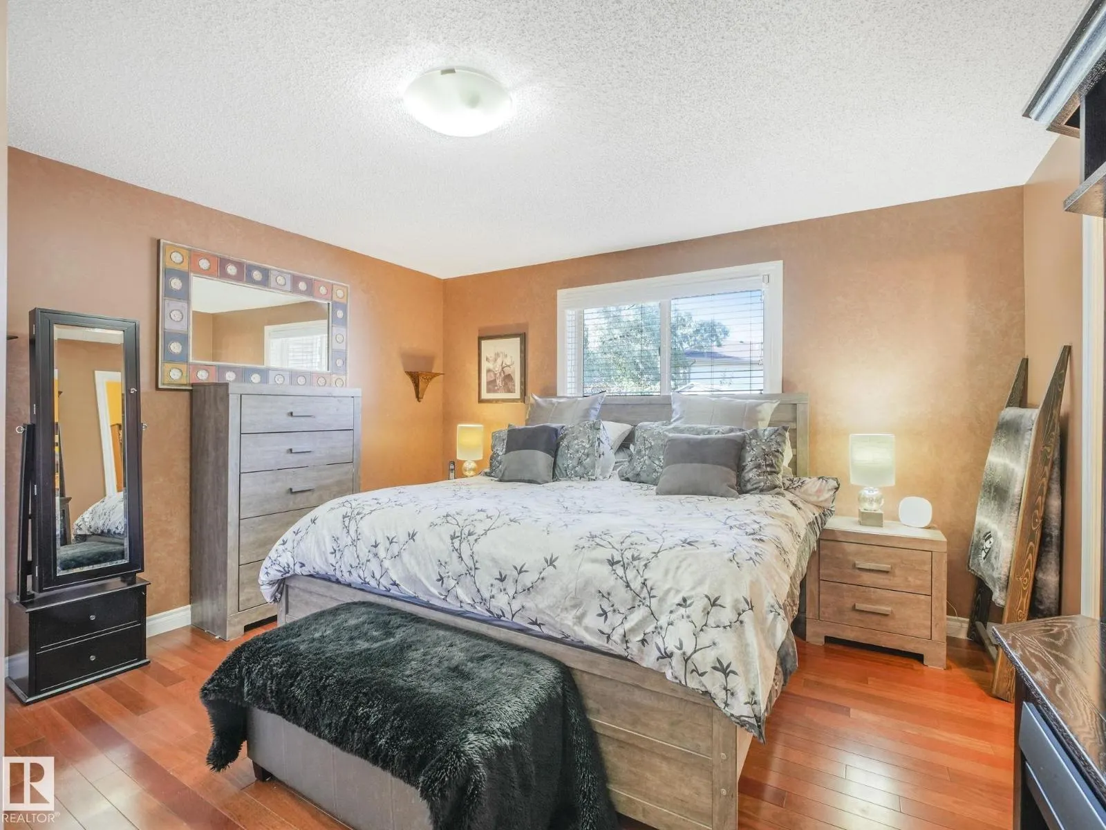 119 DEER RIDGE DR