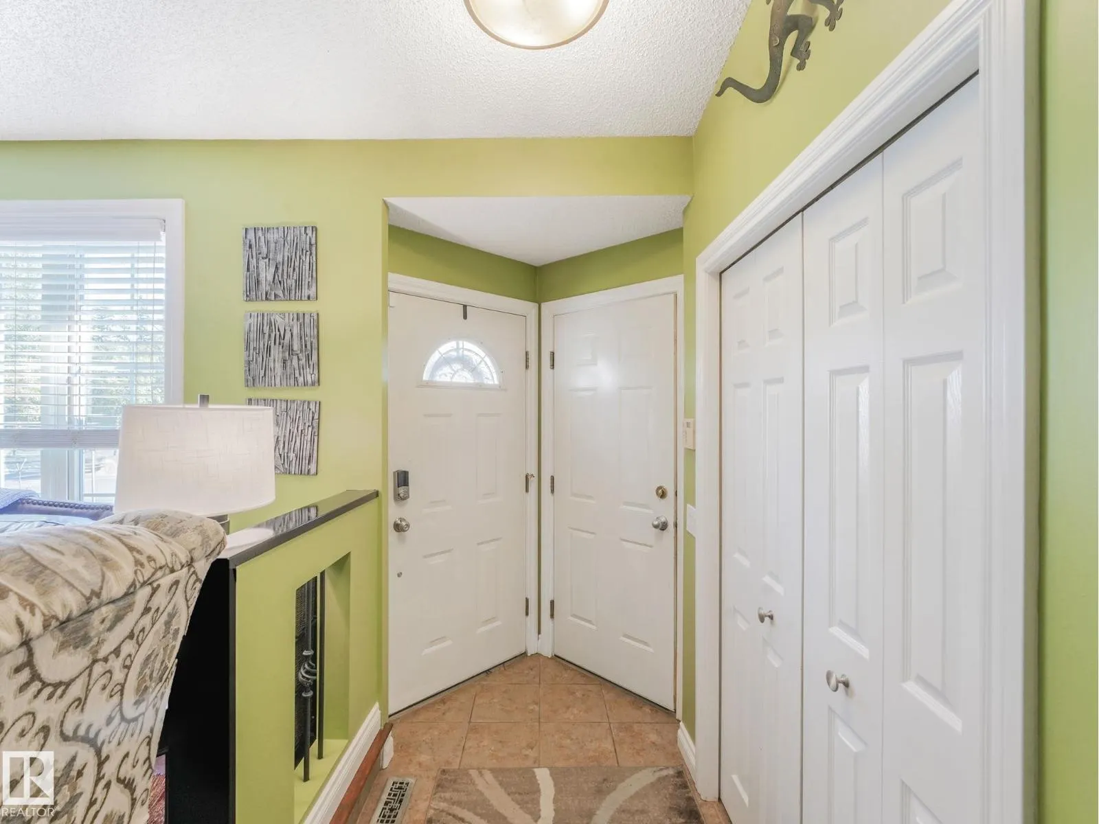 119 DEER RIDGE DR