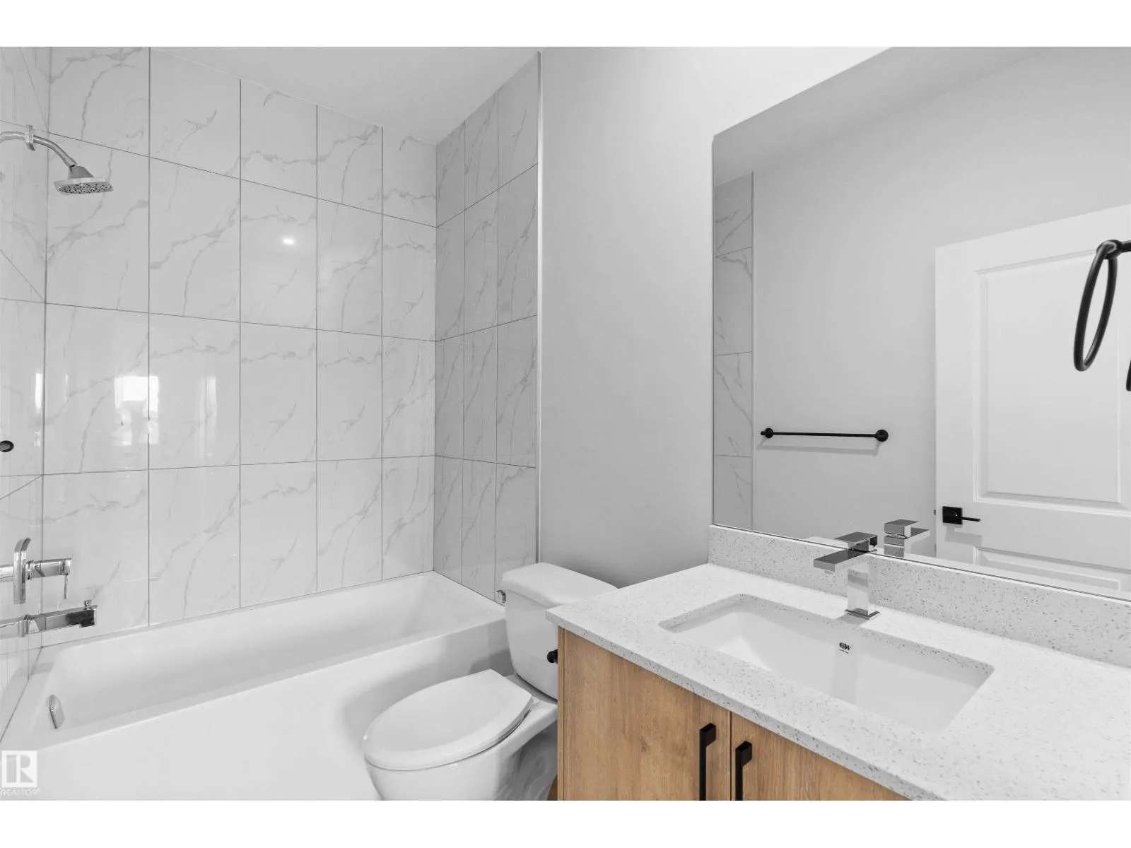 6373 KING WD SW