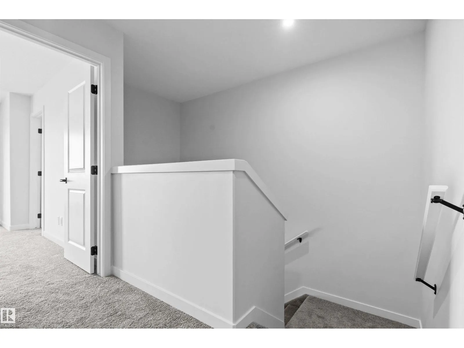 6373 KING WD SW
