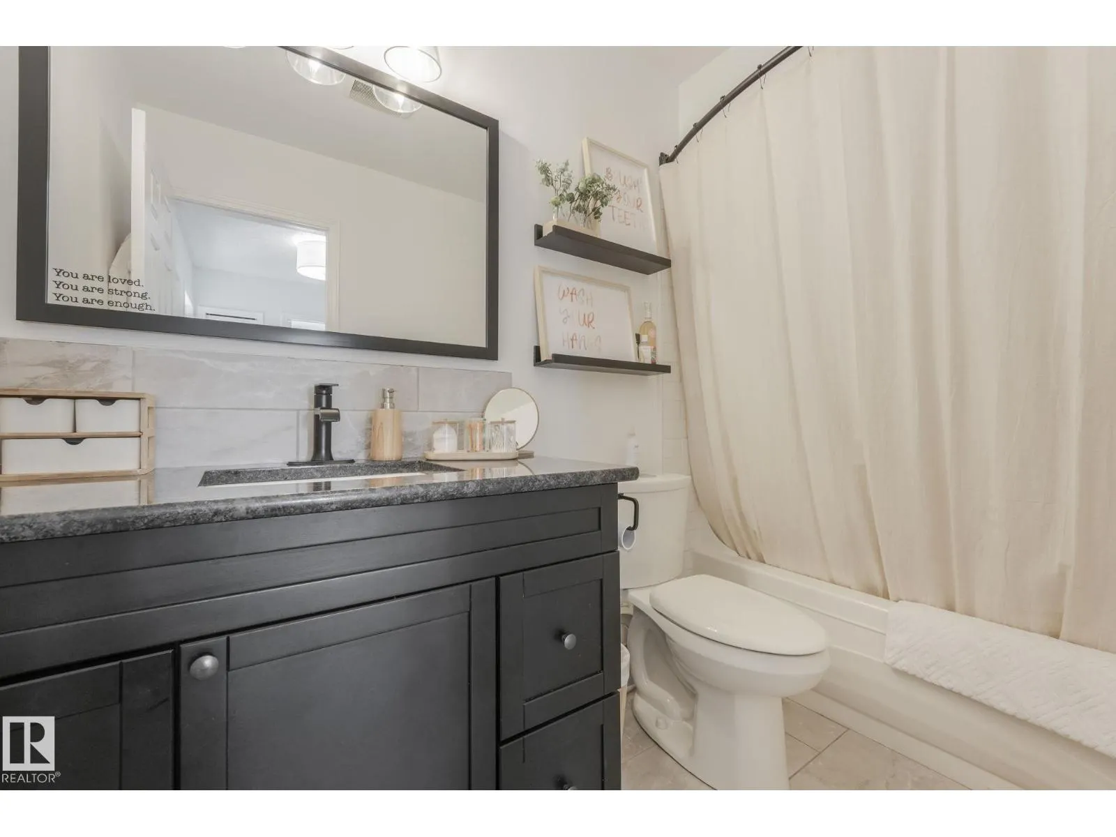 6 WHEATSTONE CR