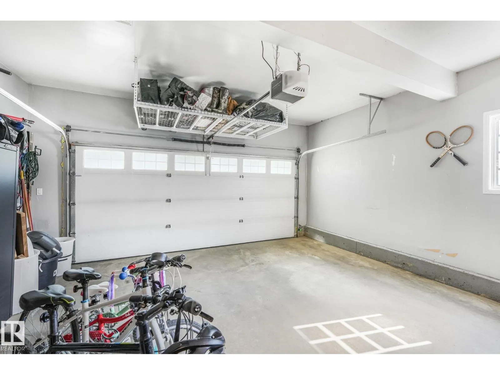 6 WHEATSTONE CR