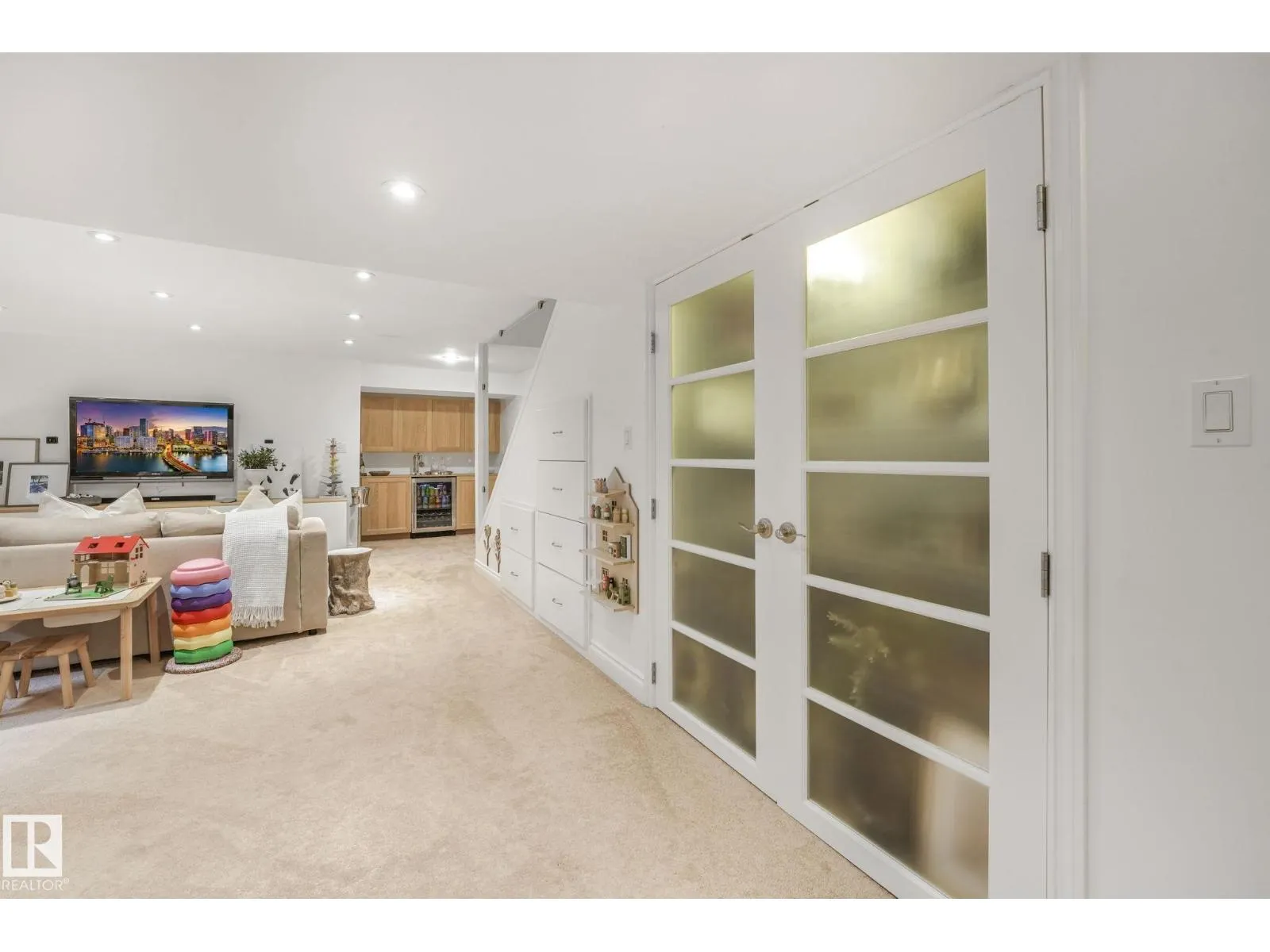 6 WHEATSTONE CR
