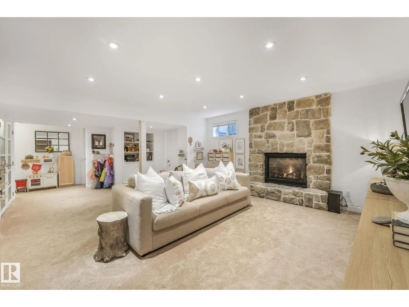 6 WHEATSTONE CR