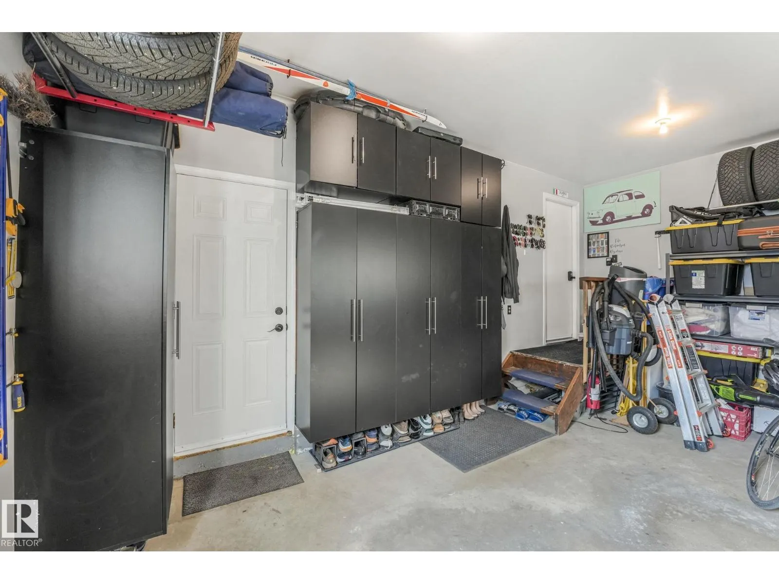 6 WHEATSTONE CR