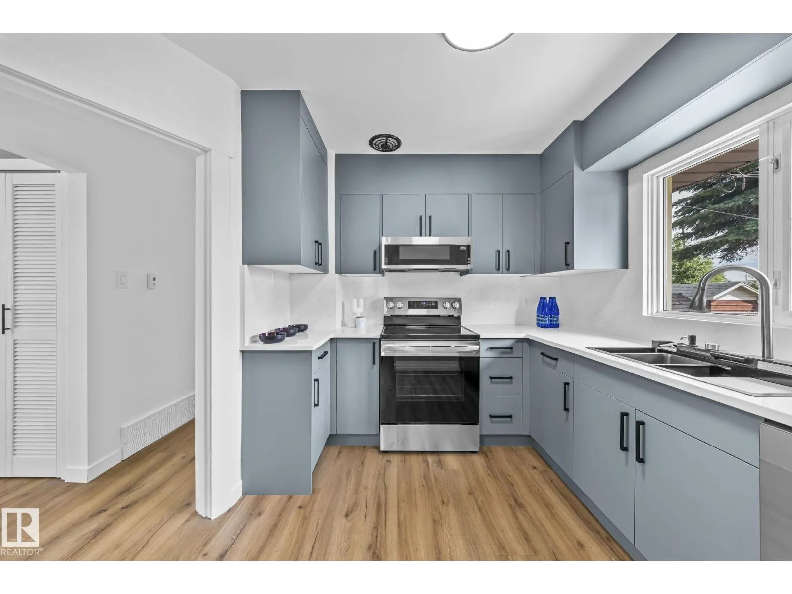 13123 85 ST NW