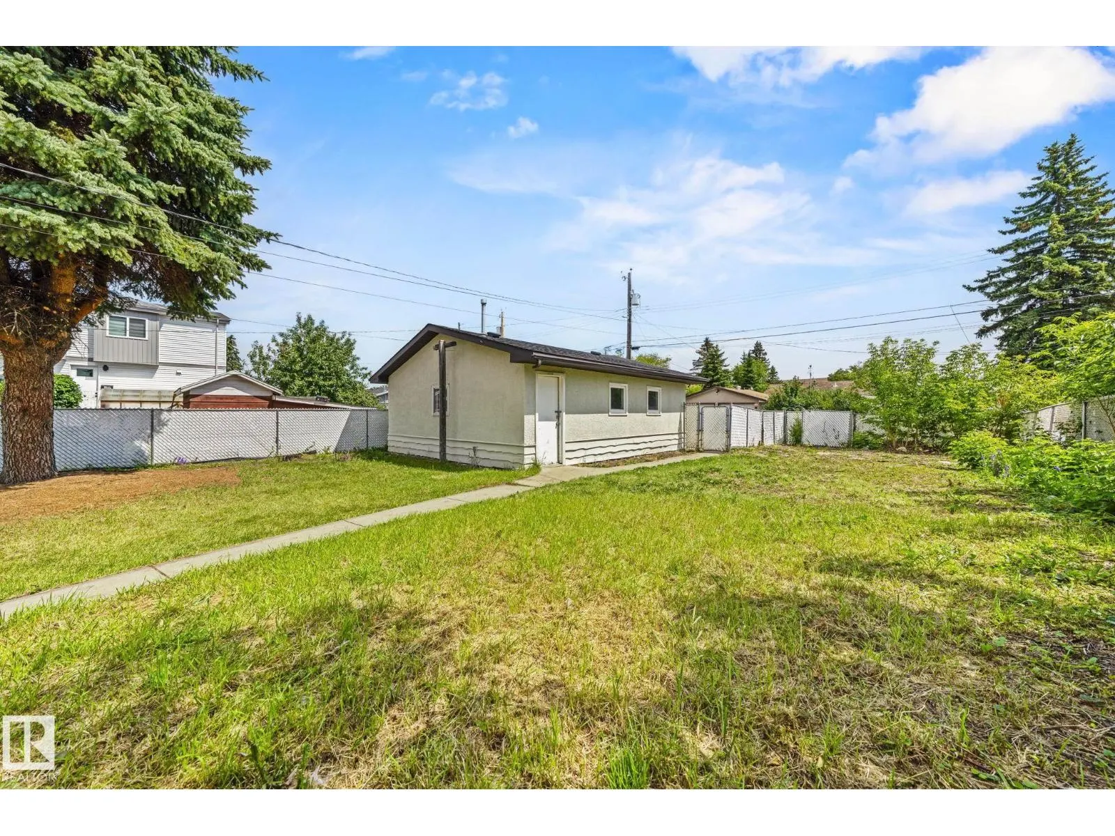 13123 85 ST NW