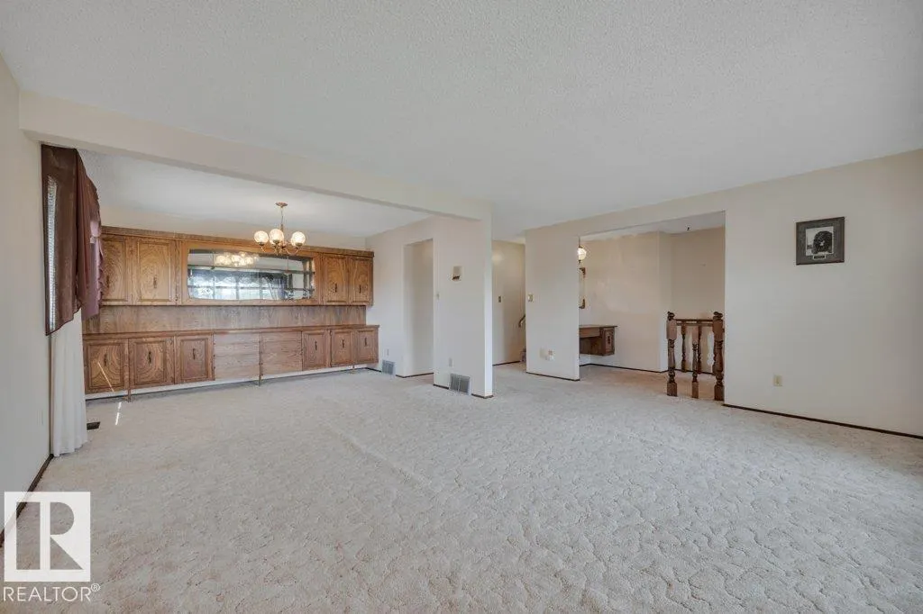 3520 103 AV NW