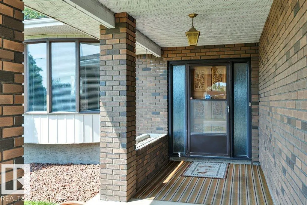 3520 103 AV NW