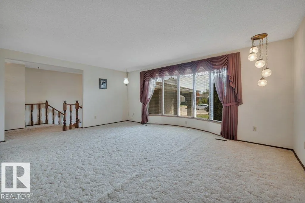 3520 103 AV NW